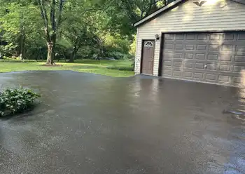 driveway sealcoating